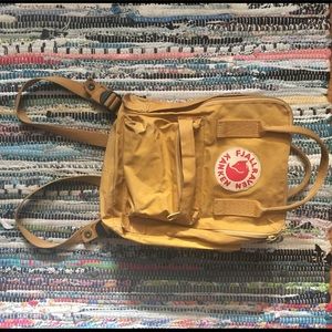 Fjallraven Kanken mini bag